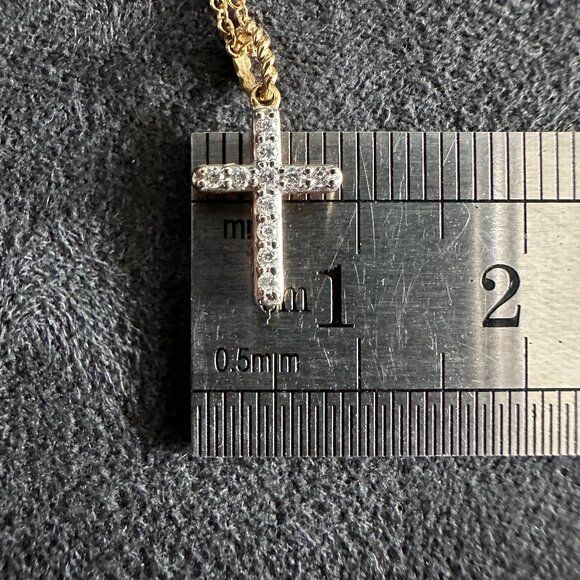 David Yurman Cable Cross Necklace w/ Pavé White Diamonds & 18K Yellow Gold - 18" - Picture 12 of 16